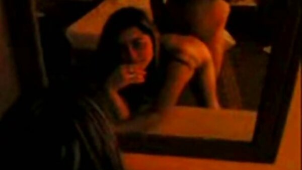 Die lockige, zierliche Blondine Allie Addison gibt pornovideos kostenlos ohne anmeldung einen Blowjob und bekommt ihre Muschi gedehnt