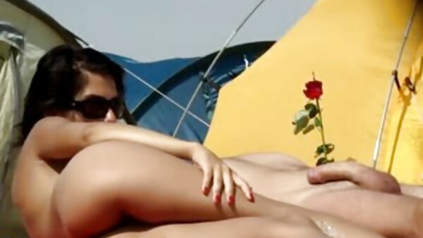 Durstige langhaarige pornovideos free Hottie präsentiert geilen Blowjob
